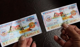 Bị lừa đổi vé trúng giả, người bán vé số tự tử