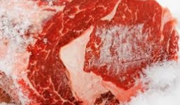 Những sai lầm nguy hiểm khi dùng thịt để ngăn đá