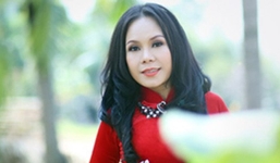 Việt Hương: 'Cởi đồ hot được một ngày, rồi sẽ ê chề'