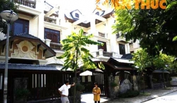 Chủ nhân trẻ tuổi của biệt thự sinh đôi khu Linh Đàm