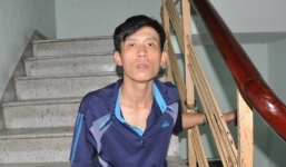 Cướp đồ của du khách nước ngoài, tên cướp đập đầu tự tử kêu oan