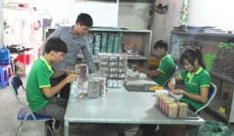 Chàng trai nghèo thành tỷ phú nhờ bán... tăm