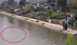 Thanh niên 18 tuổi bị ném gạch đá đến chết dưới hồ câu