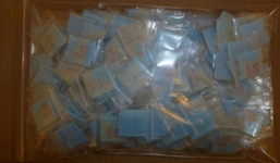 Bé 4 tuổi mang 250 túi heroin đến lớp phát cho bạn