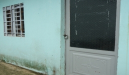 Bé gái thành 'nô lệ tình dục' chỉ vì thiếu nợ 10.000 đồng