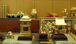 Những biểu tượng đặc trưng về Hà Nội được đúc vàng 24k