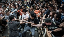 Chính quyền Hong Kong bất ngờ hủy bỏ đối thoại với người biểu tình