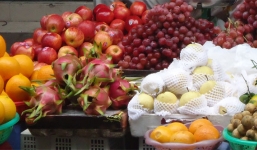 Tiết lộ kinh hoàng của chuyên gia về hoa quả ướp hóa chất