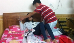 Nữ sinh giết cán bộ huyện lạnh lùng thực nghiệm hiện trường