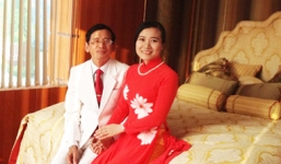 Lấy gái bán vé số làm vợ, Lê Ân suýt bị đe dọa