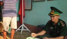 Bắt 105 kg thuốc nổ TNT đang được vẫn chuyển trong bao tải