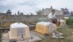 'Làm thế ác lắm, mà sao lại bỏ con của mình?'