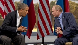 Giá xăng giảm: Do phương Tây kiềm chế Nga?