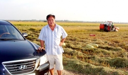 Đại gia 'chân đất' chơi ngông, giới nhà giàu ngả mũ