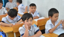 Phải giải toán khi chưa biết chữ