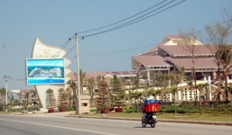 Lái xe du lịch bị bảo vệ khách sạn đánh trọng thương