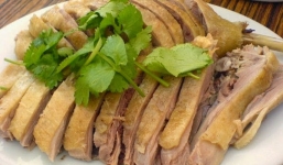 Bí quyết luộc vịt mềm ngon thơm phức