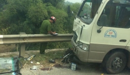 Va chạm với xe khách, người đi xe máy không đội MBH tử vong