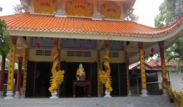 Giai thoại về sư thầy hiến thân cho bầy đỉa cứu dân nghèo