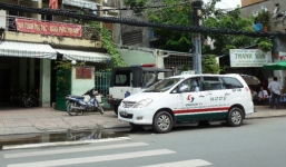 Tài xế taxi tử vong trong tư thế ngồi ngủ, tay gác lên đầu