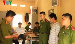 Đánh chết bạn nhậu rồi ném xác xuống ao phi tang