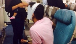 Máy bay rung lắc dữ dội vì thời tiết xấu, 22 người bị thương