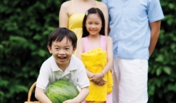 7 bí quyết dạy con nhàn tênh của cha mẹ Pháp