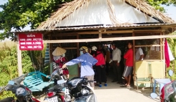 Cha cắt gân tay hôn mê bên xác con trai 3 tuổi ở Cà Mau