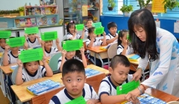 Không chấm điểm ở bậc tiểu học: Các chuyên gia giáo dục nói gì?