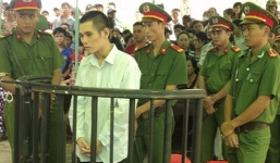 Người cha đáng thương đi tìm con gái, bị đầu bếp sát hại