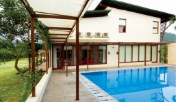 Bên trong biệt thự nguy nga của Hồng Nhung, Cẩm Vân