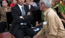 80 tuổi vẫn phải hầu tòa vì… 500 cây vàng