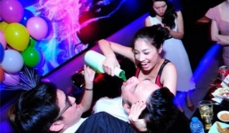 Pha Lê lộ ảnh 'ăn chơi' sau scandal giật chồng