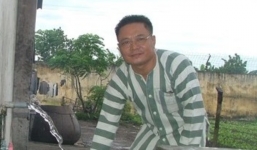 Trùm giang hồ từng mang cả bao tải tiền đi mua hàng 'sida'