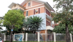 Cận cảnh biệt thự của GĐ Công ty than trước khi bị đặt mìn