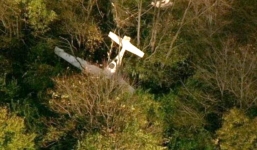 Trực thăng đâm nhau gần sân bay, 5 người thương vong