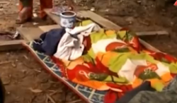 Clip: Phát hiện xác chết 'bí ẩn' dưới chân cầu