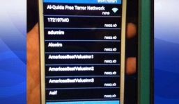 Hủy chuyến bay vì phát hiện wifi khủng bố al-Qaeda trên khoang