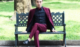 Kenny Sang khoe ăn sáng bằng bào ngư, quản lý đất đai cho gia tộc thượng lưu