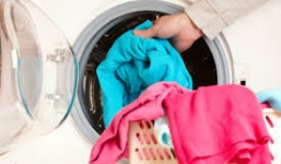 Những sai lầm thường gặp khi giặt quần áo bằng máy
