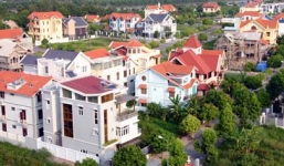 Trộm lẻn vào nhà đại gia, ăn no ngủ kỹ, trộm đồ lễ trên bàn thờ