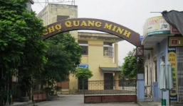 Hà Nội: Chợ tiền tỉ gần 10 năm bị bỏ hoang