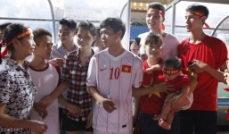 Gia đình Công Phượng U19 Việt Nam nhận được bao nhiêu tiền từ bầu Đức?