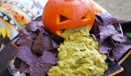 Ngày halloween : Những kiểu kinh doanh ghê rợn mùa halloween