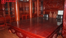 Đại gia xứ Nghệ tặng nhà gỗ chục tỉ cho cha mẹ