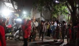 Xô xát trong quán ăn đêm, 3 người thương vong