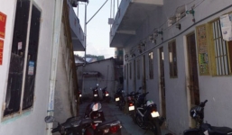 Truy tìm đôi nam nữ khiêng xác nam thanh niên lên taxi rồi bỏ chạy