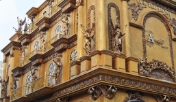 Lâu đài đẹp lung linh của nữ đại gia Sài Gòn