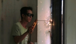 Trộm đột nhập ngân hàng, 3 xe máy và két sắt 'không cánh mà bay'