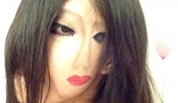 Nữ sinh ngành Dược đăng ảnh hai gương mặt khiến dân mạng giật mình